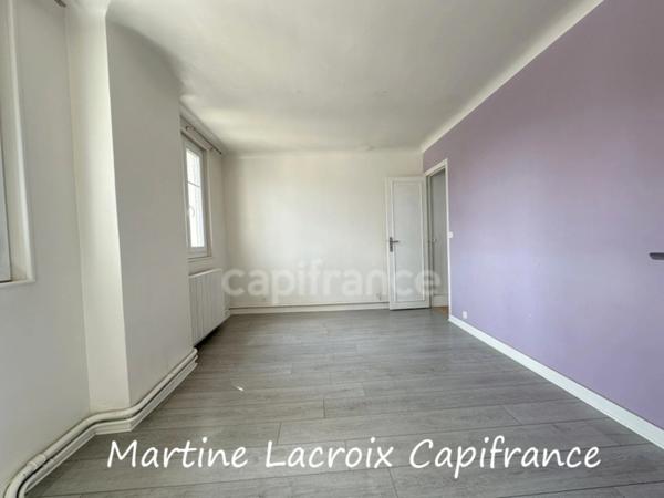 Dpt SARTHE (72), à vendre LA FERTE BERNARD - IMMEUBLE DE RAPPORT - P7 de 193 m² - Terrain de 340 M²