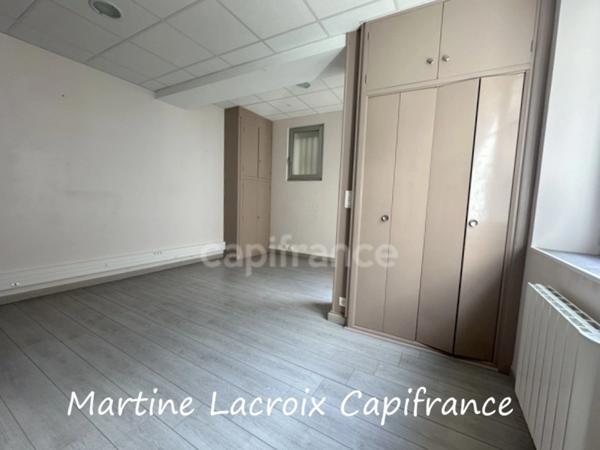 Dpt SARTHE (72), à vendre LA FERTE BERNARD - IMMEUBLE DE RAPPORT - P7 de 193 m² - Terrain de 340 M²