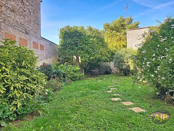 Vente maison Lucon : 294 140 € - AJP Immobilier Luçon