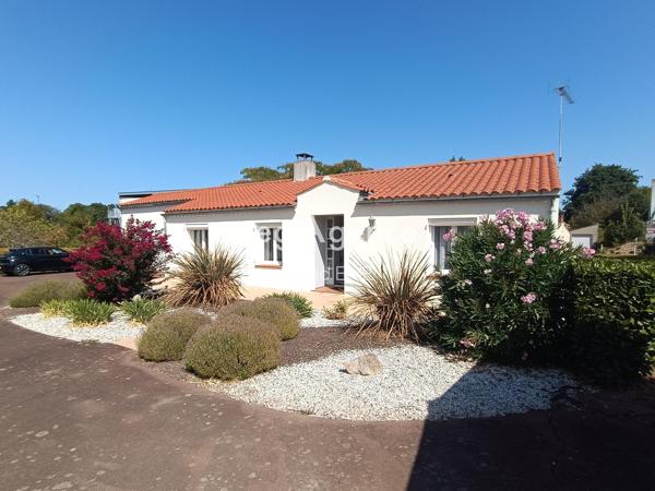 Maison à AIZENAY, 85190 - 5 pièces 108m²