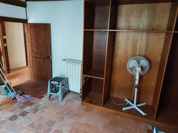 Valençay – Maison de plain-pied avec cour sans vis-à-vis et espace à aménager