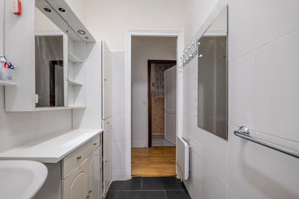 Appartement Paris proche Batignolles 2 pièces 47.33m2