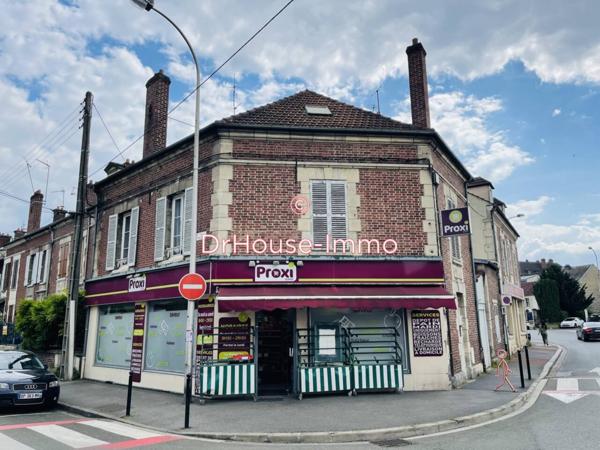 Bien immobilier à vendre 7 pièces de 235 m²