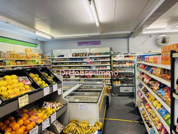 Bien immobilier à vendre 7 pièces de 235 m²