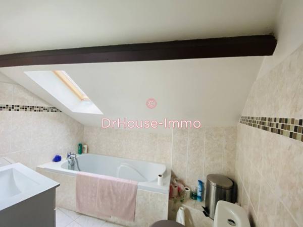 Bien immobilier à vendre 7 pièces de 235 m²