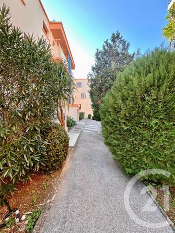 Appartement F4 à vendre  4 pièces - 83 m2 ST CYR SUR MER - 83