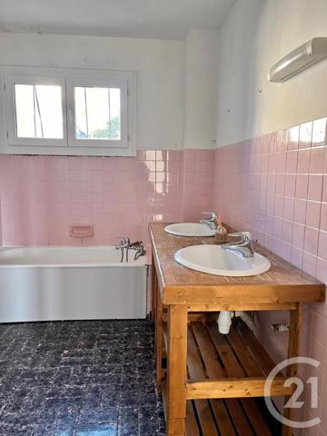 Appartement F4 à vendre  4 pièces - 83 m2 ST CYR SUR MER - 83