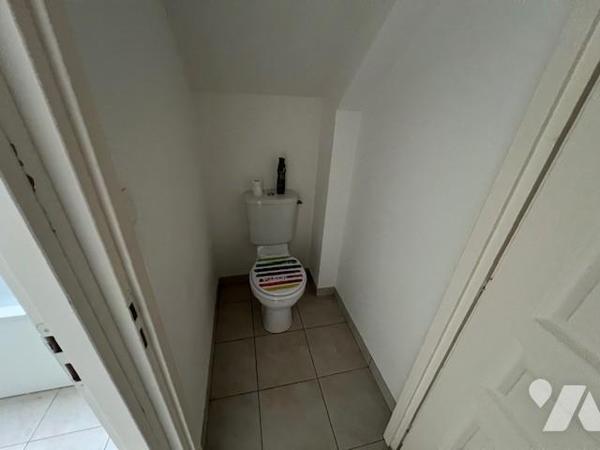 LIVAROT CENTRE VILLE MAISON AUX PRESTATIONS DE QUALITES 5 CHAMBRES