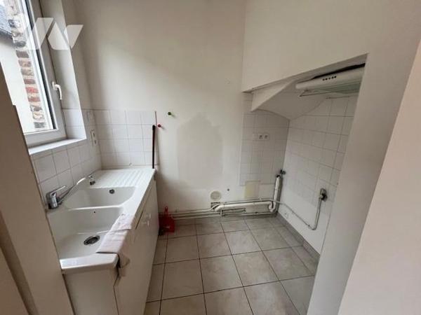 LIVAROT CENTRE VILLE MAISON AUX PRESTATIONS DE QUALITES 5 CHAMBRES