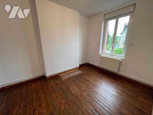 LIVAROT CENTRE VILLE MAISON AUX PRESTATIONS DE QUALITES 5 CHAMBRES