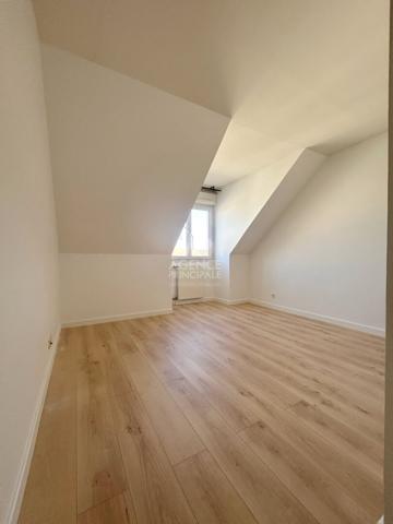 Appartement POISSY 2 pièce(s) 44m² Loyer 941 €/mois charges comprises **  - Référence  9208
