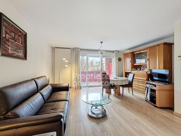 Kingersheim - Grand T2 lumineux avec loggia, cellier et parking