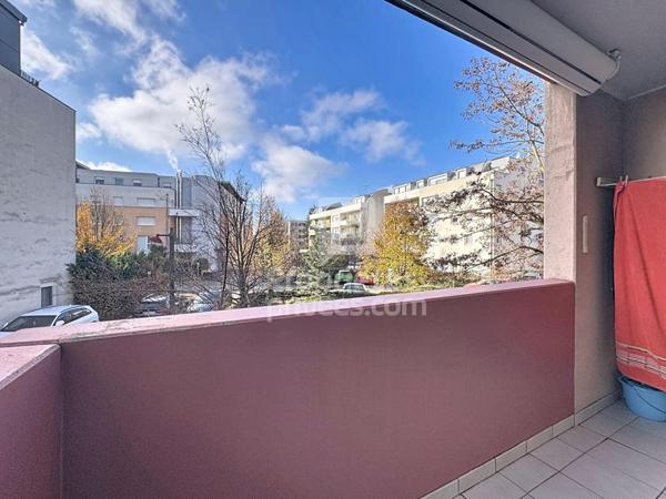 Kingersheim - Grand T2 lumineux avec loggia, cellier et parking