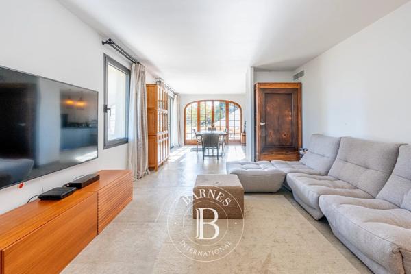 Flayosc, Propriété 5 Chambres -  350 m² à vendre