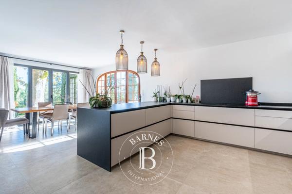 Flayosc, Propriété 5 Chambres -  350 m² à vendre