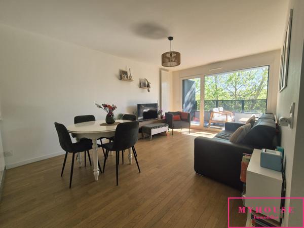 Appartement
                                                                                                                                                                                                                                                                                                                        3 pièce(s)                                                                                                                                                                                                          2 chambre(s)                                                                                                                                                                                                          60  m²