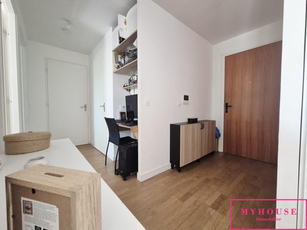 Appartement
                                                                                                                                                                                                                                                                                                                        3 pièce(s)                                                                                                                                                                                                          2 chambre(s)                                                                                                                                                                                                          60  m²