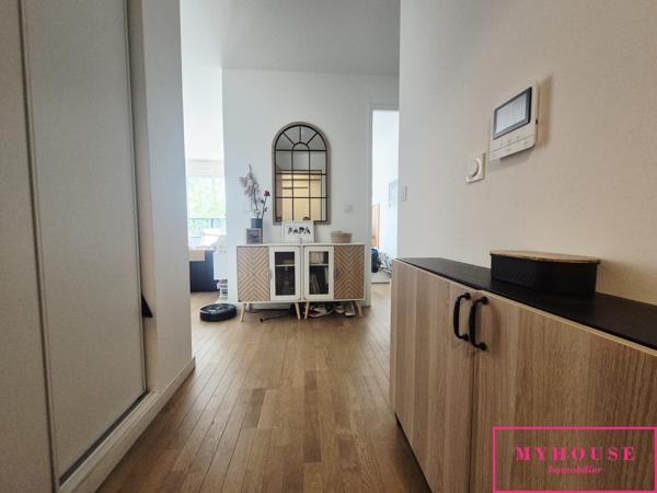 Appartement
                                                                                                                                                                                                                                                                                                                        3 pièce(s)                                                                                                                                                                                                          2 chambre(s)                                                                                                                                                                                                          60  m²