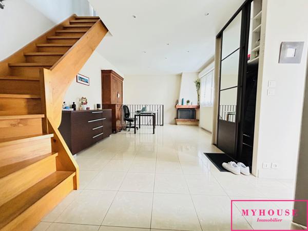Maison
                                                                                                                                                                                                                                                                                                                        6 pièce(s)                                                                                                                                                                                                          4 chambre(s)                                                                                                                                                                                                          110  m²