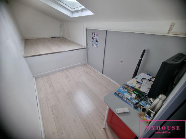 Maison
                                                                                                                                                                                                                                                                                                                        6 pièce(s)                                                                                                                                                                                                          4 chambre(s)                                                                                                                                                                                                          110  m²