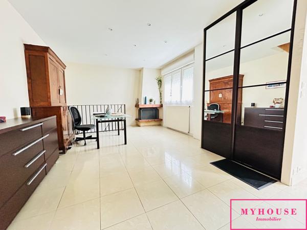 Maison
                                                                                                                                                                                                                                                                                                                        6 pièce(s)                                                                                                                                                                                                          4 chambre(s)                                                                                                                                                                                                          110  m²