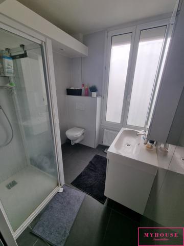 Maison
                                                                                                                                                                                                                                                                                                                        6 pièce(s)                                                                                                                                                                                                          4 chambre(s)                                                                                                                                                                                                          110  m²