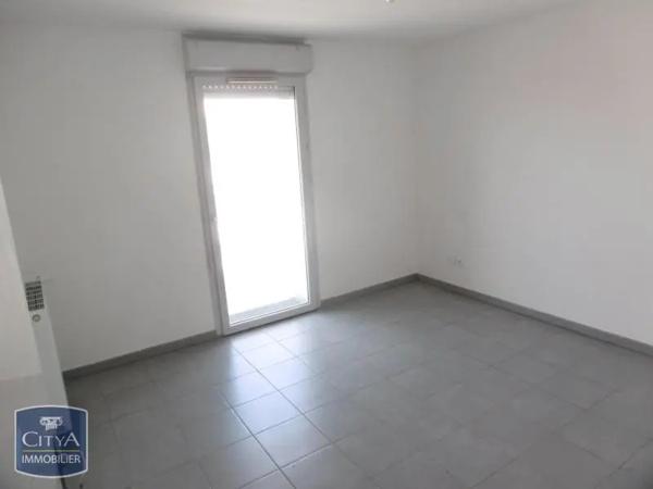 Appartement à louer 4 pièces 77.2m²