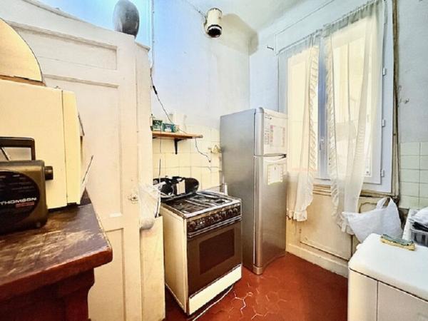 Appartement Les Catalans 3 pièce(s) 40 m² Entièrement à Rénover Localisation Mer