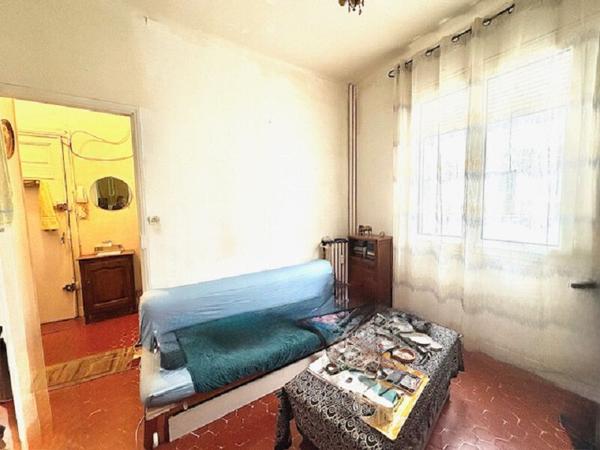 Appartement Les Catalans 3 pièce(s) 40 m² Entièrement à Rénover Localisation Mer