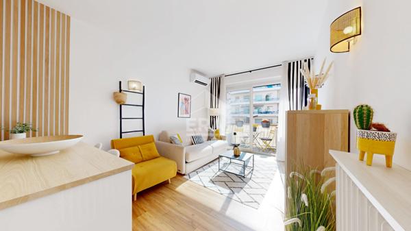 NICE - CALIFORNIE : JOLI STUDIO AVEC BALCON