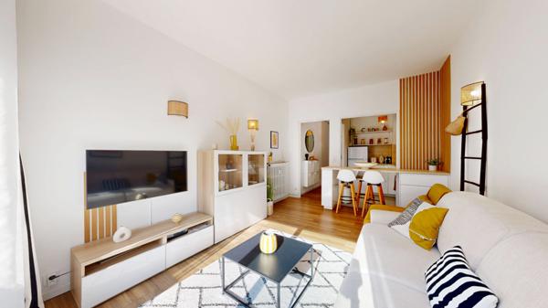 NICE - CALIFORNIE : JOLI STUDIO AVEC BALCON