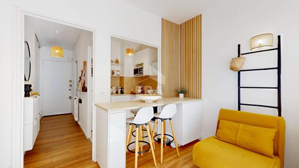 NICE - CALIFORNIE : JOLI STUDIO AVEC BALCON