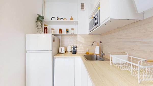 NICE - CALIFORNIE : JOLI STUDIO AVEC BALCON