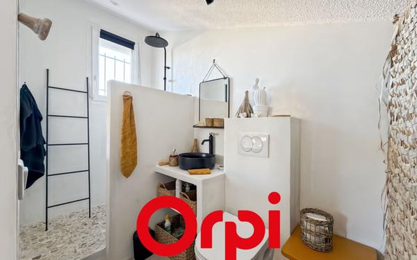 Appartement à vendre    3 pièces • 40 m2 Bandol