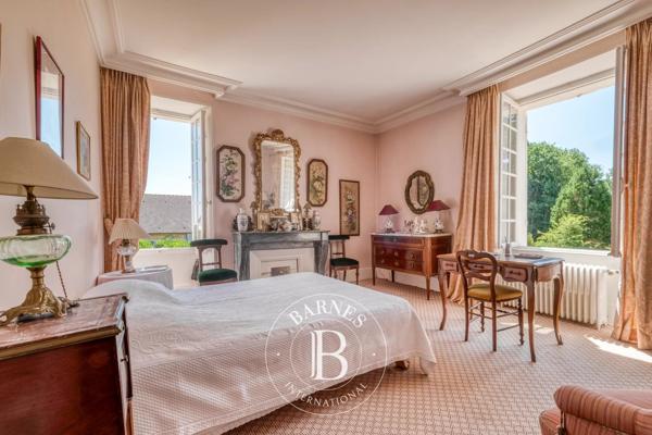 Provins, Propriété 6 Chambres -  438 m² à vendre