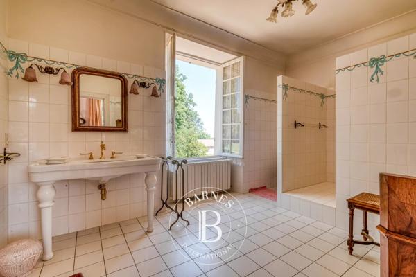 Provins, Propriété 6 Chambres -  438 m² à vendre
