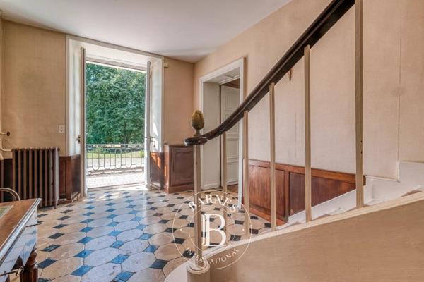 Provins, Propriété 6 Chambres -  438 m² à vendre