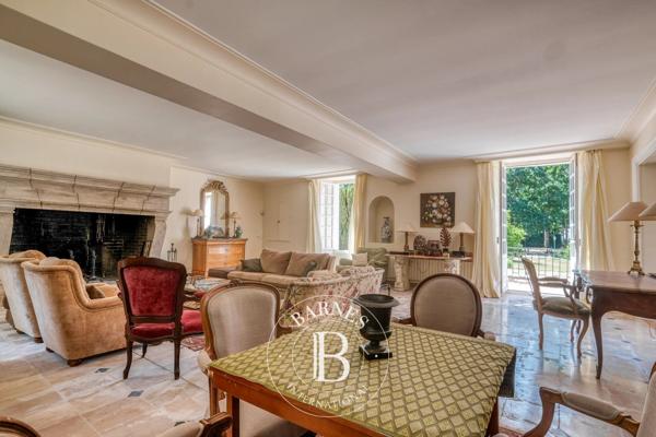 Provins, Propriété 6 Chambres -  438 m² à vendre