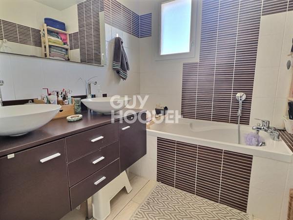 T4 Dernier étage - 100 m² - Vue panoramique- Bonneveine 13008