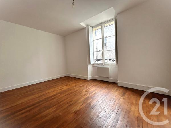 Appartement F4 à vendre  4 pièces - 90,54 m2 ETAMPES - 91