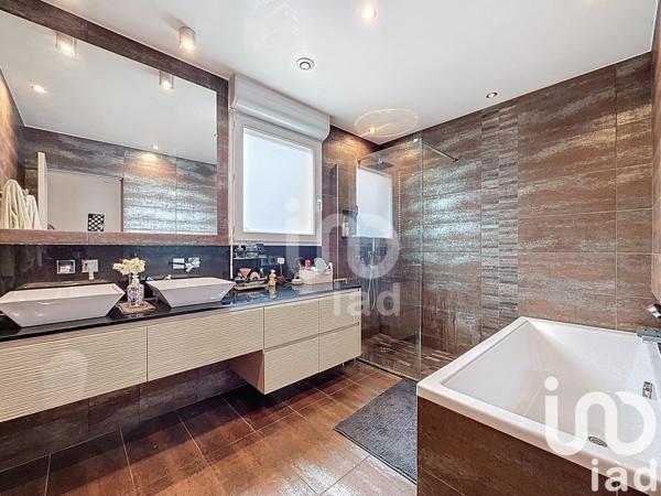 Maison à vendre 6 pièces 135 m² Lagny-sur-Marne