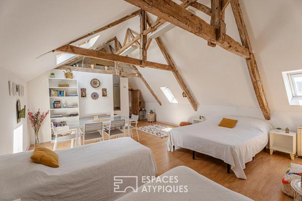 Ancien manoir dans un écrin de verdure