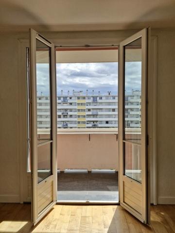 Appartement à vendre |                                       Villeurbanne |                                        2 pièces  |  53 m²