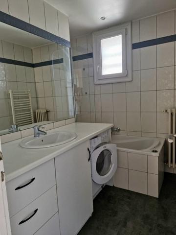 Appartement à vendre |                                       Villeurbanne |                                        2 pièces  |  53 m²