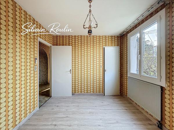 Maison familiale 145m² avec grand terrain et vue dégagée – Bourg-Saint-Andéol (07)