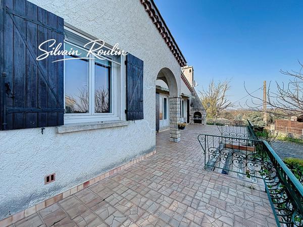 Maison familiale 145m² avec grand terrain et vue dégagée – Bourg-Saint-Andéol (07)
