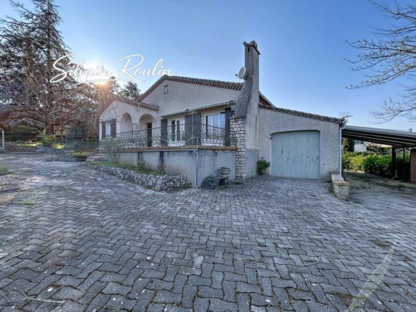 Maison familiale 145m² avec grand terrain et vue dégagée – Bourg-Saint-Andéol (07)