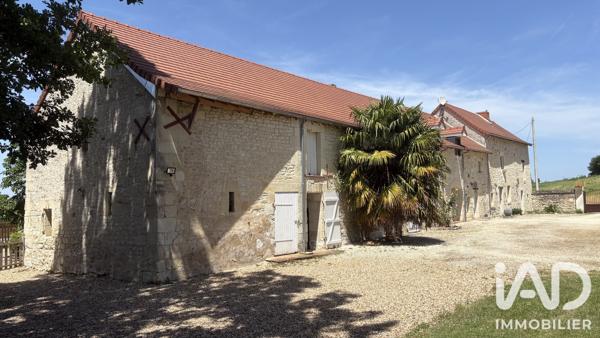 Maison à vendre 10 pièces 263 m² Dangé-Saint-Romain