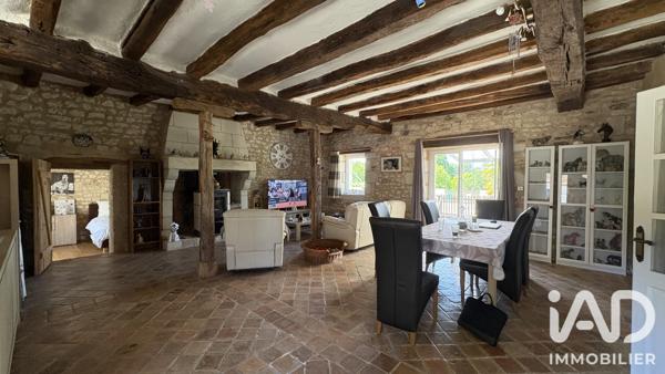 Maison à vendre 10 pièces 263 m² Dangé-Saint-Romain