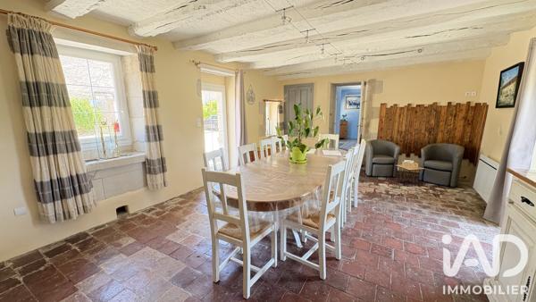 Maison à vendre 10 pièces 263 m² Dangé-Saint-Romain